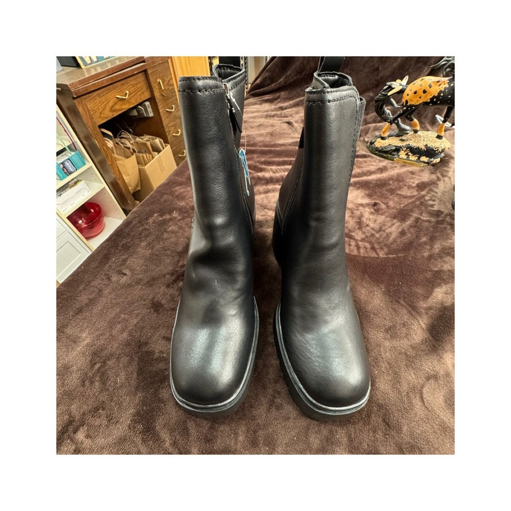 Aqua Collage waterproof Leather Rain Boots size 9M - Picture 3 of 8